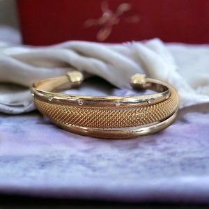 ANNE KLEIN Overlap Cuff Bracelet